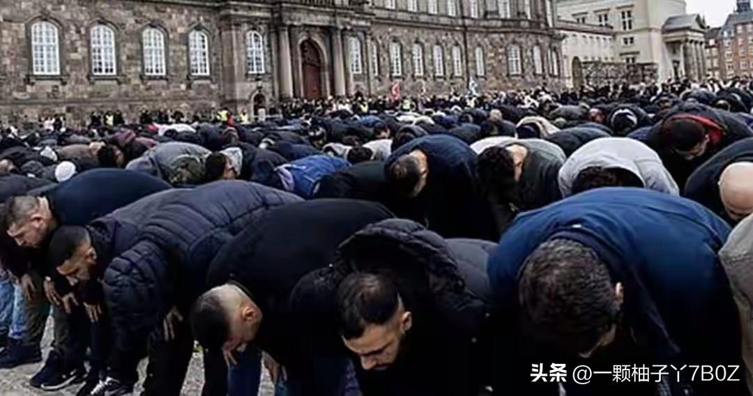 丹麦新移民部长上任就放出新规划，打算调研立法，全国禁止清真寺用喇叭外放宣礼。他吐