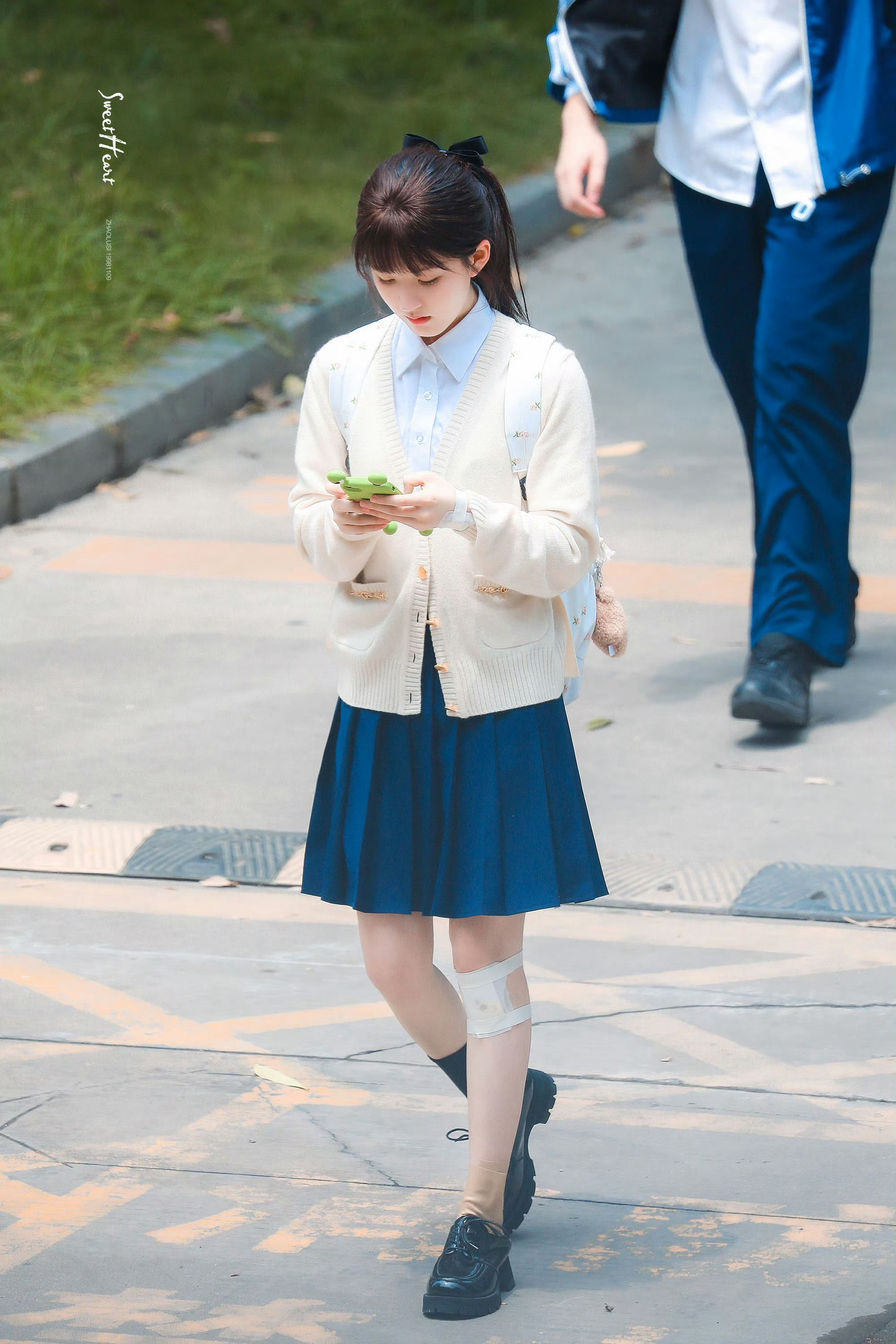 桑稚小学妹👩🎓赵露思