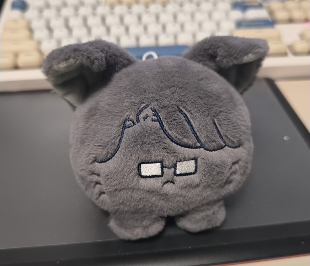 折耳猫了 