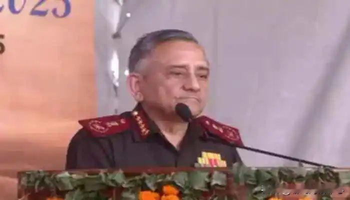 想法很好！能否实现才是王道？打嘴炮是没有用的。。。
印度国防参谋长阿尼尔-乔汉（