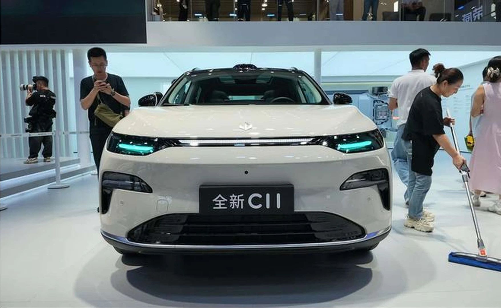 2027款零跑C11车展实拍，外观与内饰静态体验