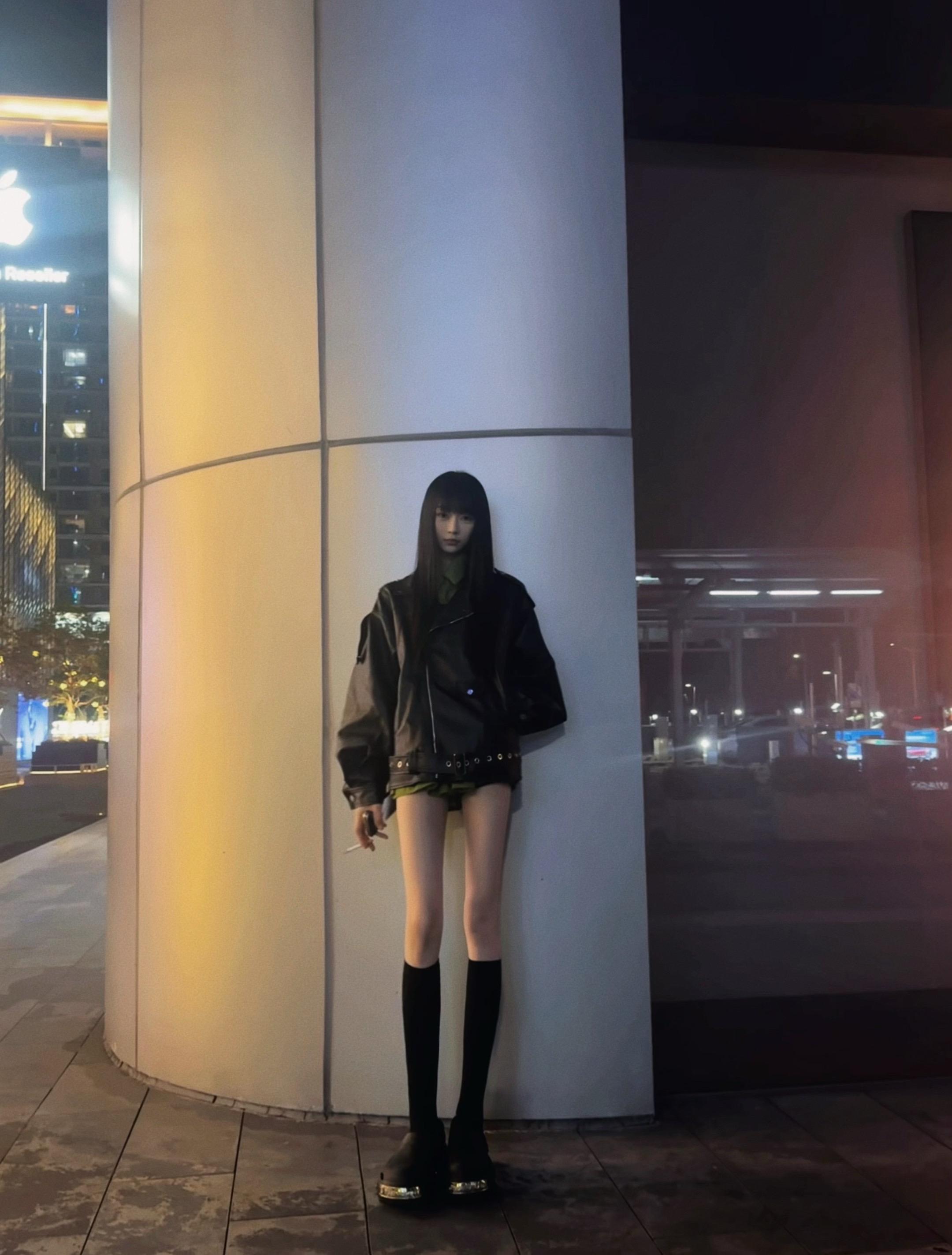 你只在乎自己有多伤心 不在乎被你纠缠的人有多倒霉吗