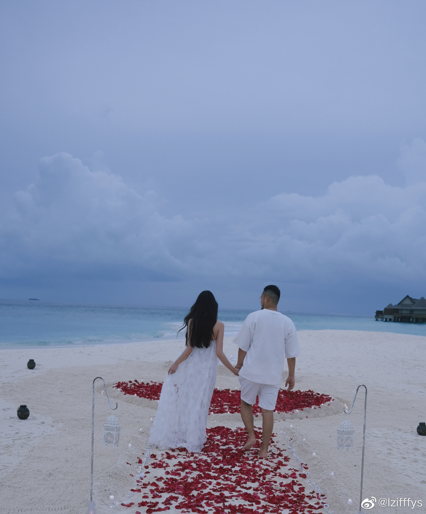 在最美的白色拖尾沙滩上♥️I  said YES♥️马尔代夫·马尔代夫娇丽酒店(