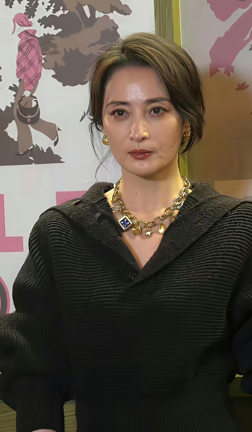 蒋勤勤，无美颜、无滤镜 