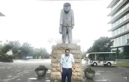 马云的阿里巴巴集团门口的雕像，这是有什么含义吗 ​​​