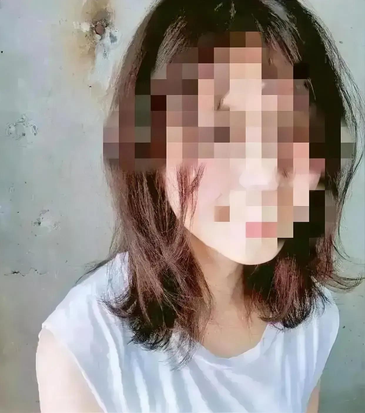 “你们要的后续到了。”李某花了1000元在酒店嫖娼时，突然发觉面前的少女年龄较小
