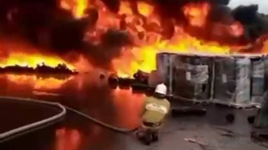 多事之秋啊，莫斯科又着火了！

据俄《消息报》报道，莫斯科附近一座大型仓库发生火