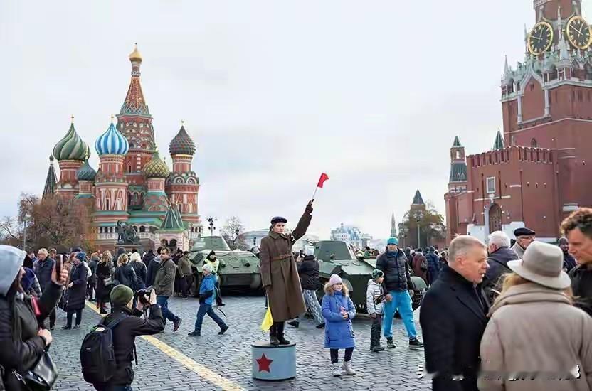 1. 普京签署重要文件为停火做准备 中俄关系值得期待：普京签署《2036年前俄罗