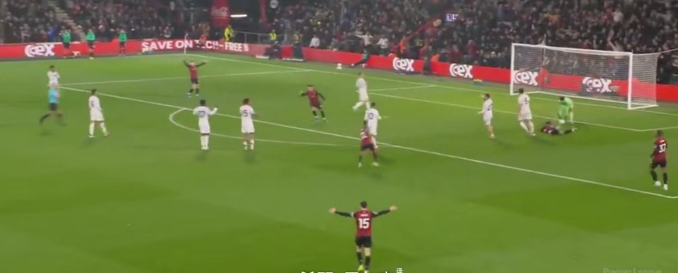 马奎尔红牌在昨晚英超第31轮曼联客战伯恩茅斯的比赛中，马奎尔第78分钟因禁区拉倒