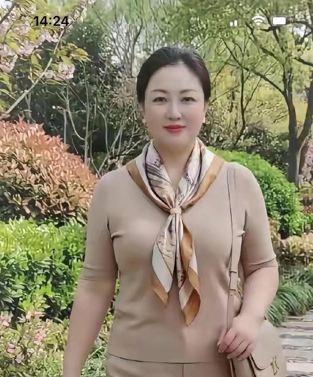 老阿姨再婚就不要去纠结要不要彩礼这事了？何况这个年龄段已经过了嫁人要彩礼的时代了