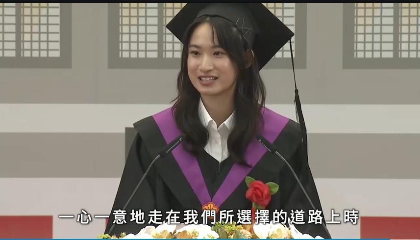 听完两篇毕业演讲，我问了一个问题：教育是为了什么？

台大李嘉嘉的答案：生命力、