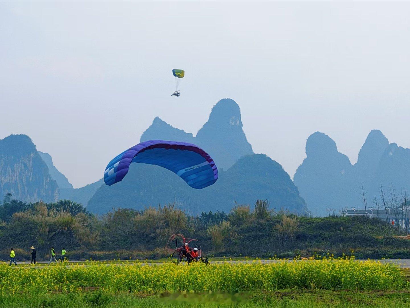 听说明天上班了，继续休假中