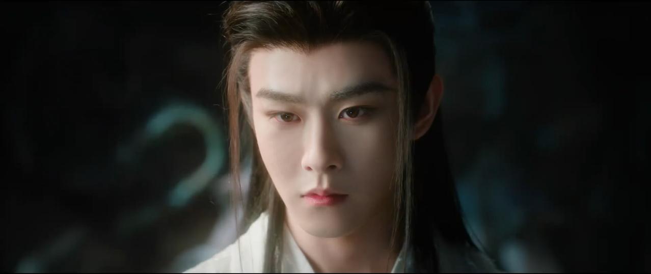 《月鳞绮纪》这个名字起得不好，这部剧应该改名叫《寄灵传》。
无论是从戏份多少来看