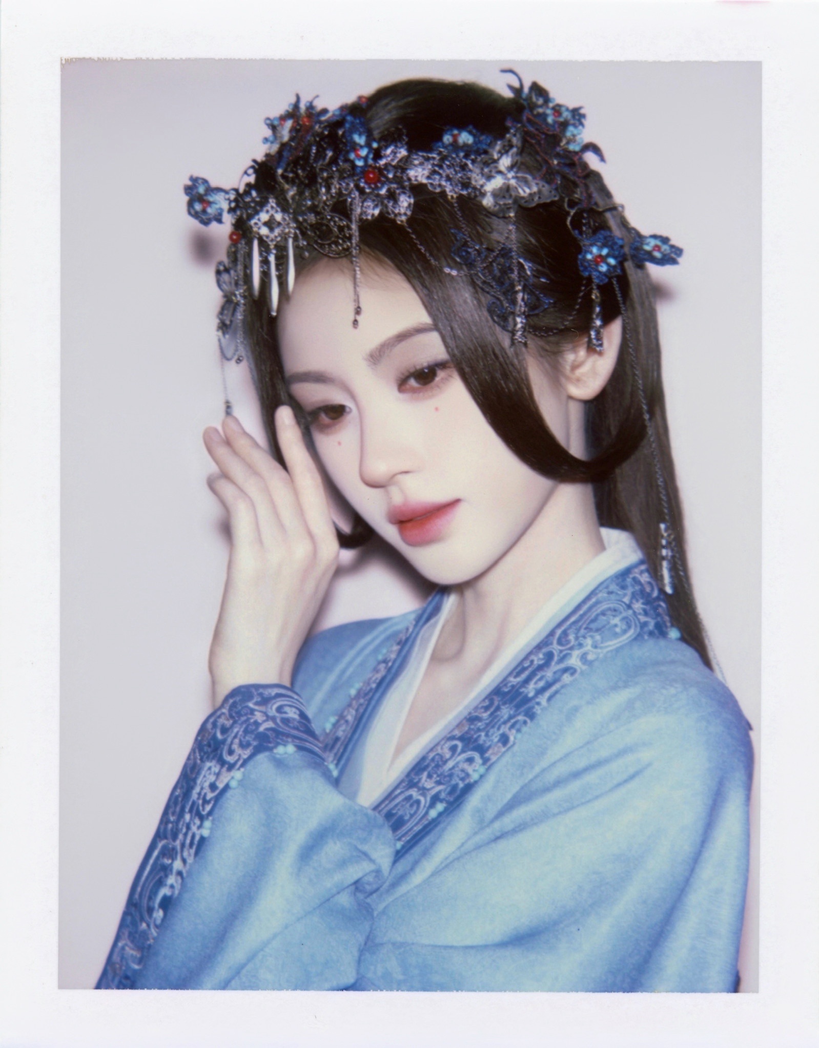 鞠婧祎[超话]jjy鞠婧祎万花世界jjy鞠婧祎苏绿夏“为什么会在深夜里 看着你的