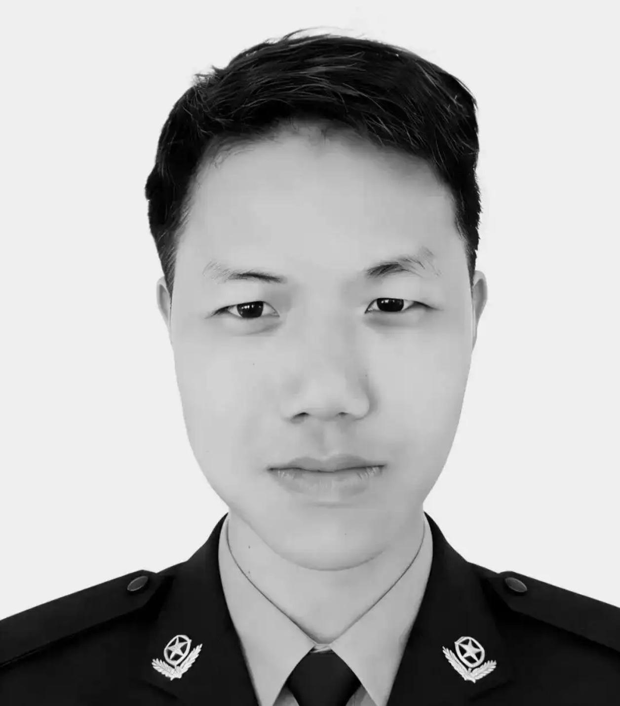 【致敬英雄，愿每一次奋不顾身都能平安归来】

3月22日凌晨，广西来宾合山市，一