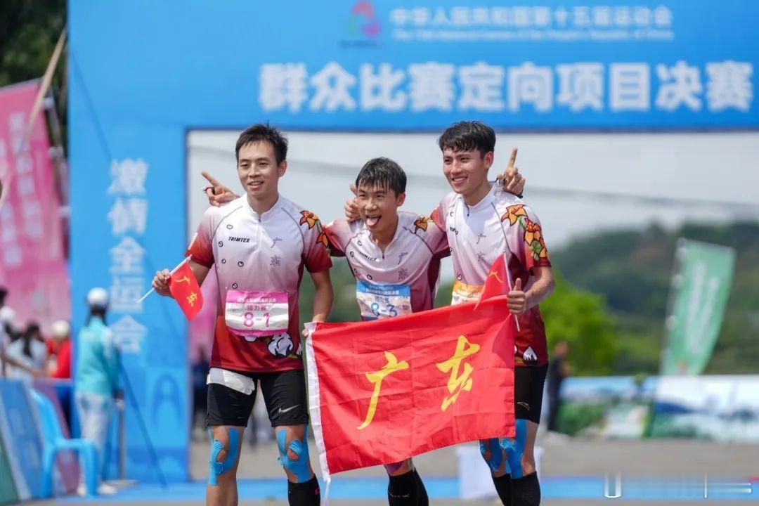 十五运会十五运会群众赛首金 《全运首金得主都是干啥的？》        “这枚金