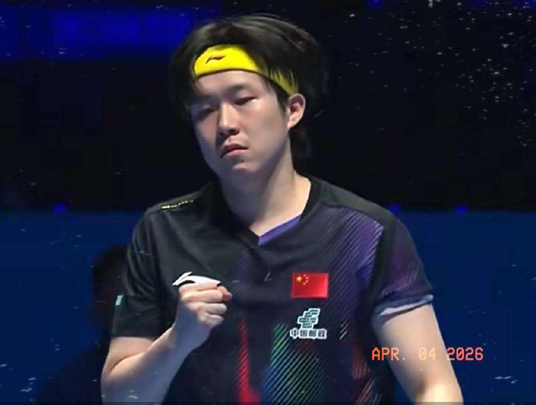 刚刚结束的澳门单打世界杯男子1/4决赛第三场再现惊魂一幕！
中国男乒独苗王楚钦在