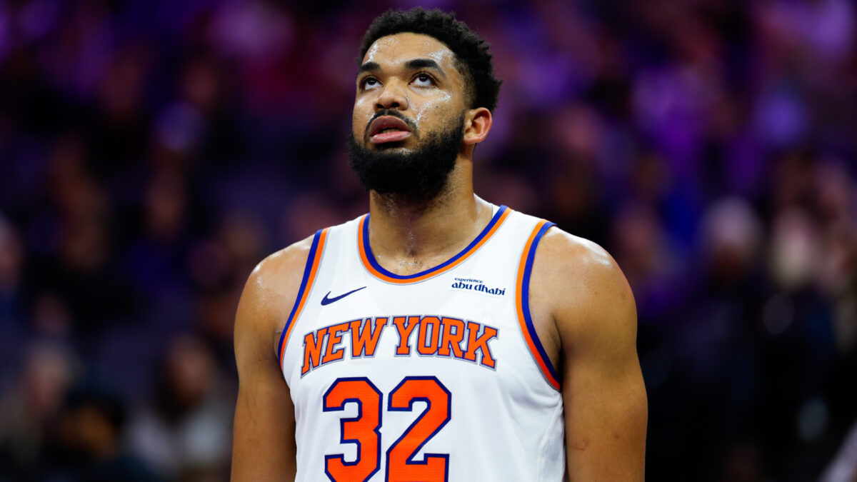 海恩斯：唐斯愿降薪，但续约还"差得很远" 名记克里斯·海恩斯在NBA TV节目中