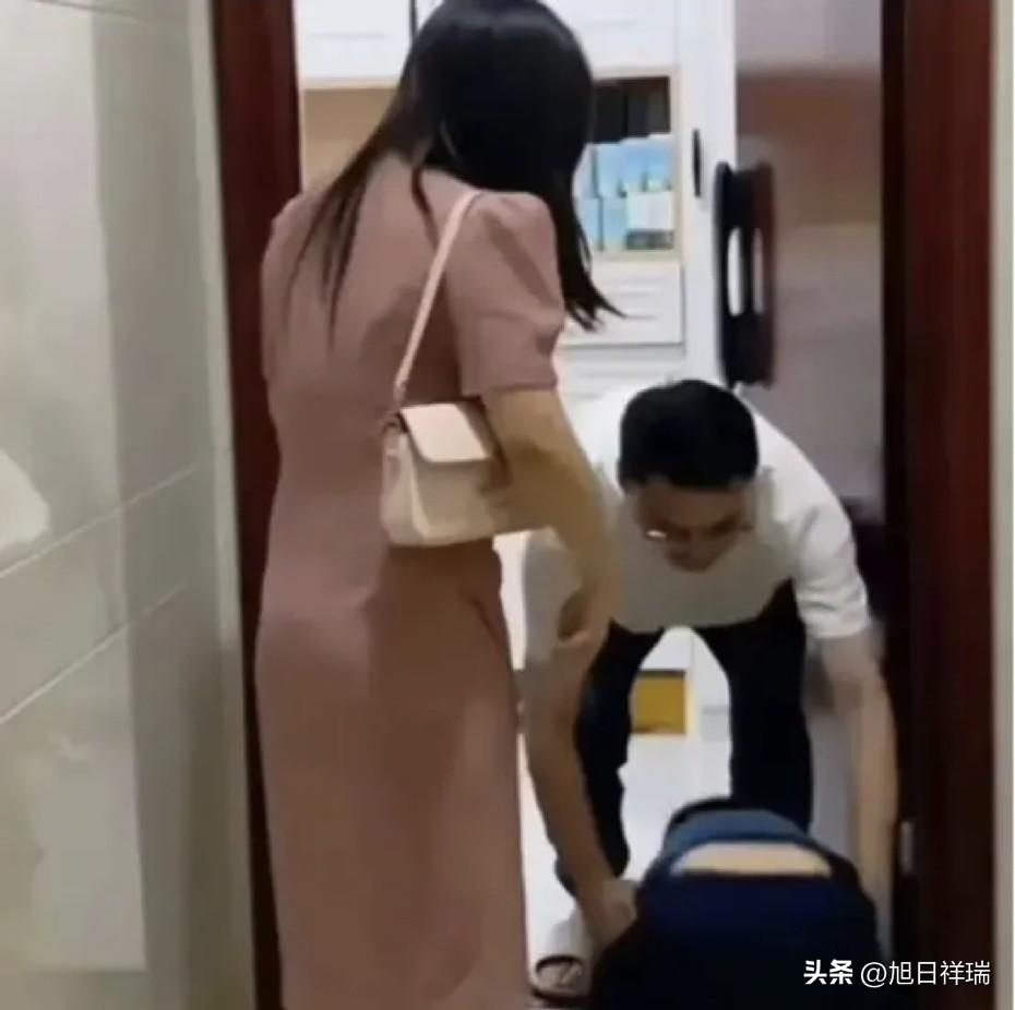 2023年，四川一男子救了一名落水的孩子，第二天孩子妈妈就带着10000元登门致
