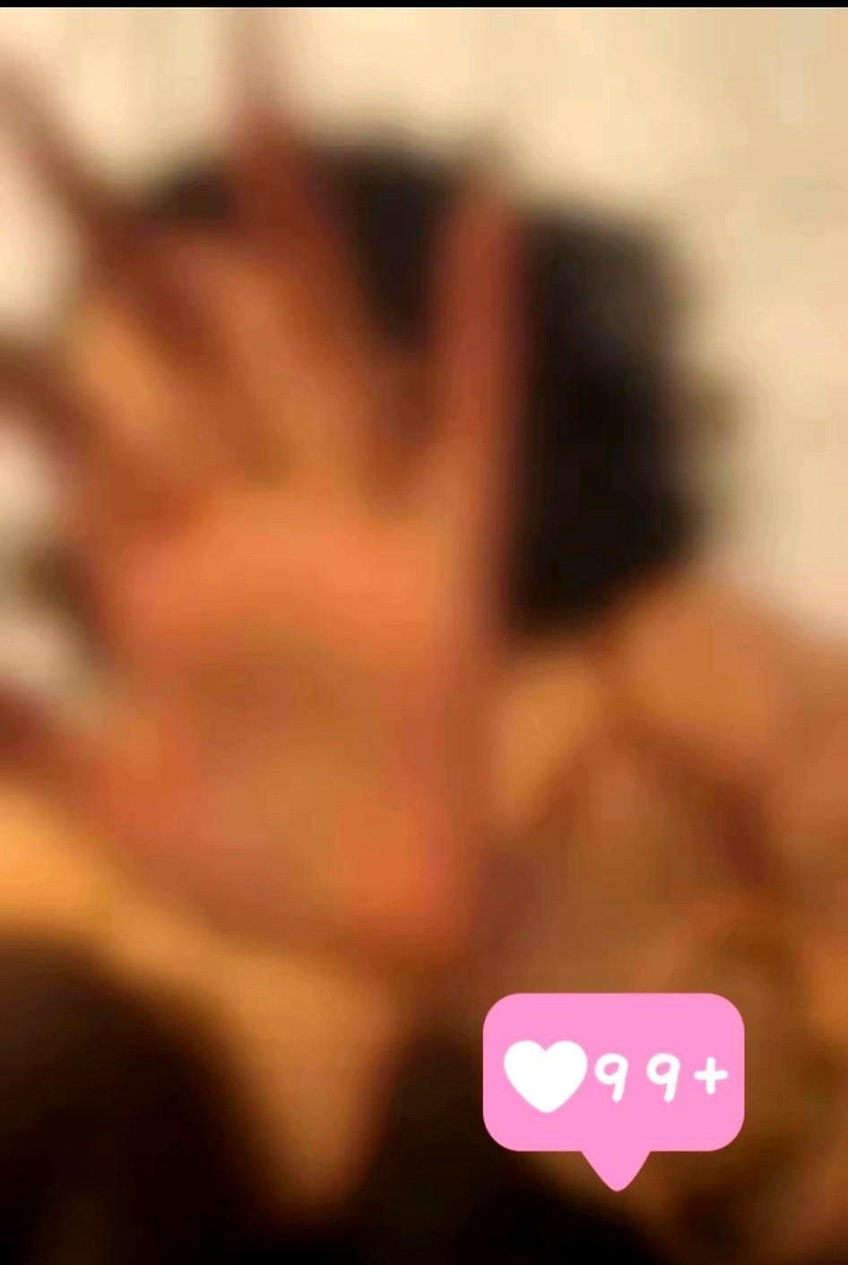 就为那47秒。
一个金店里的47秒。
我好几个群，平时死水一潭，昨天半夜全炸了，