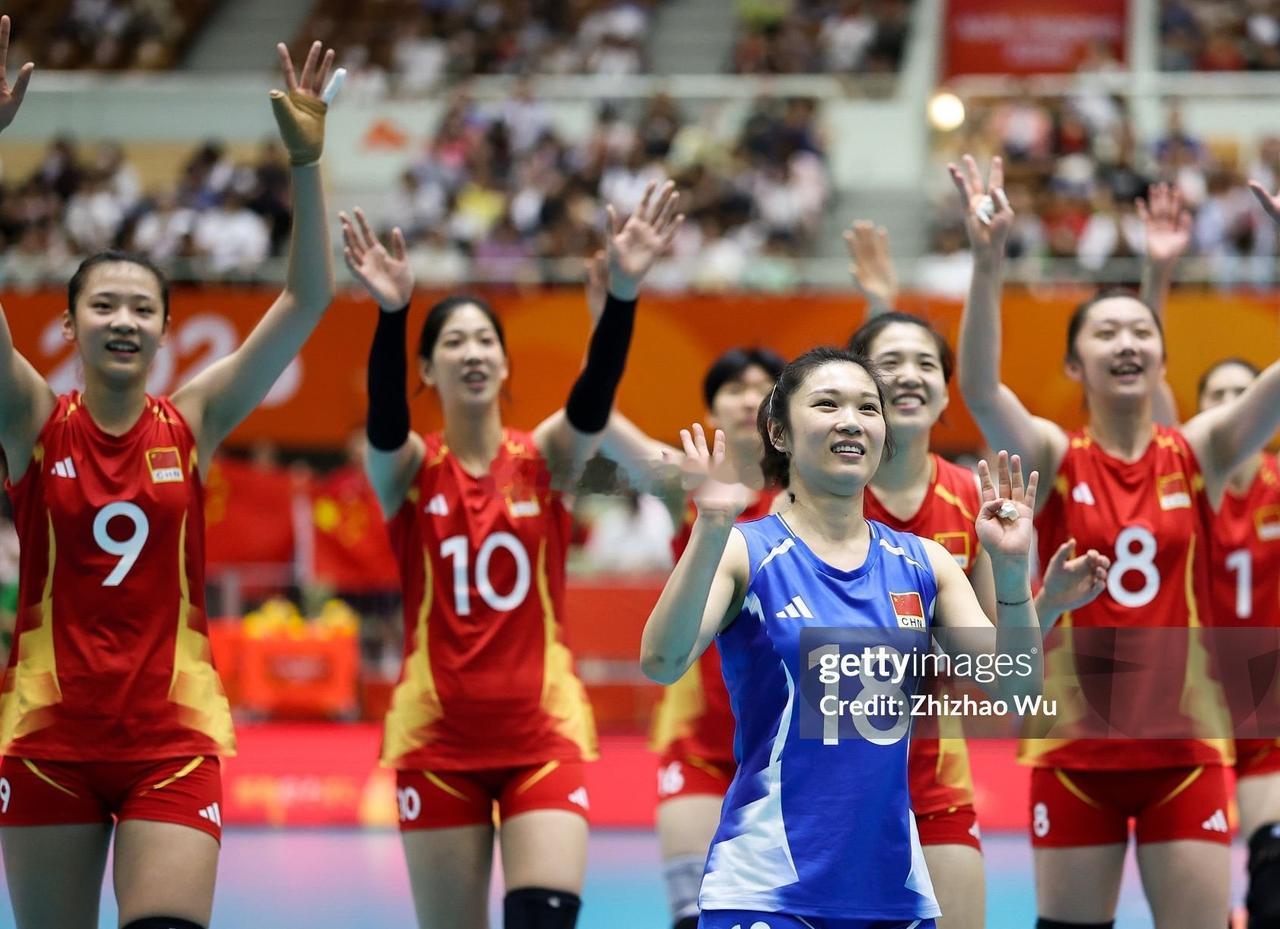 【赛后讨论🤔】中国🇨🇳3-0越南🇻🇳

📌25-16，25-16，2