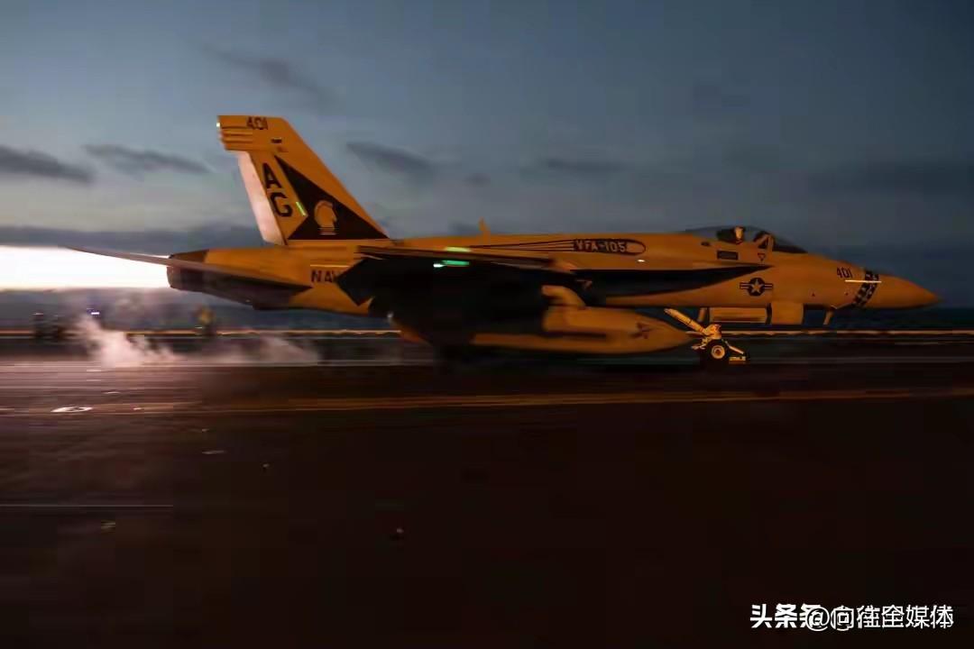 硬碰硬！霍尔木兹海峡再起冲突，伊朗果断开火拦截美油轮，美军救援失利
 
近日霍尔