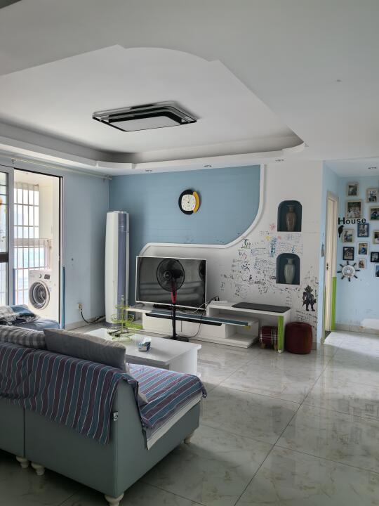 麓谷涉外梅溪周边，房东自住直租，中介勿扰