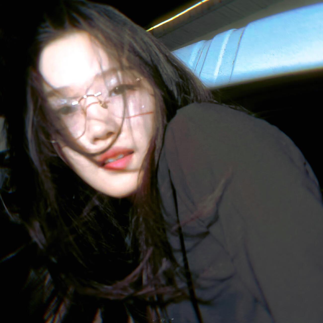 -𝐰𝐞𝐜𝐡𝐚𝐭女生头像｜氛围感｜ins风 陈都灵·卢昱晓·向涵之 