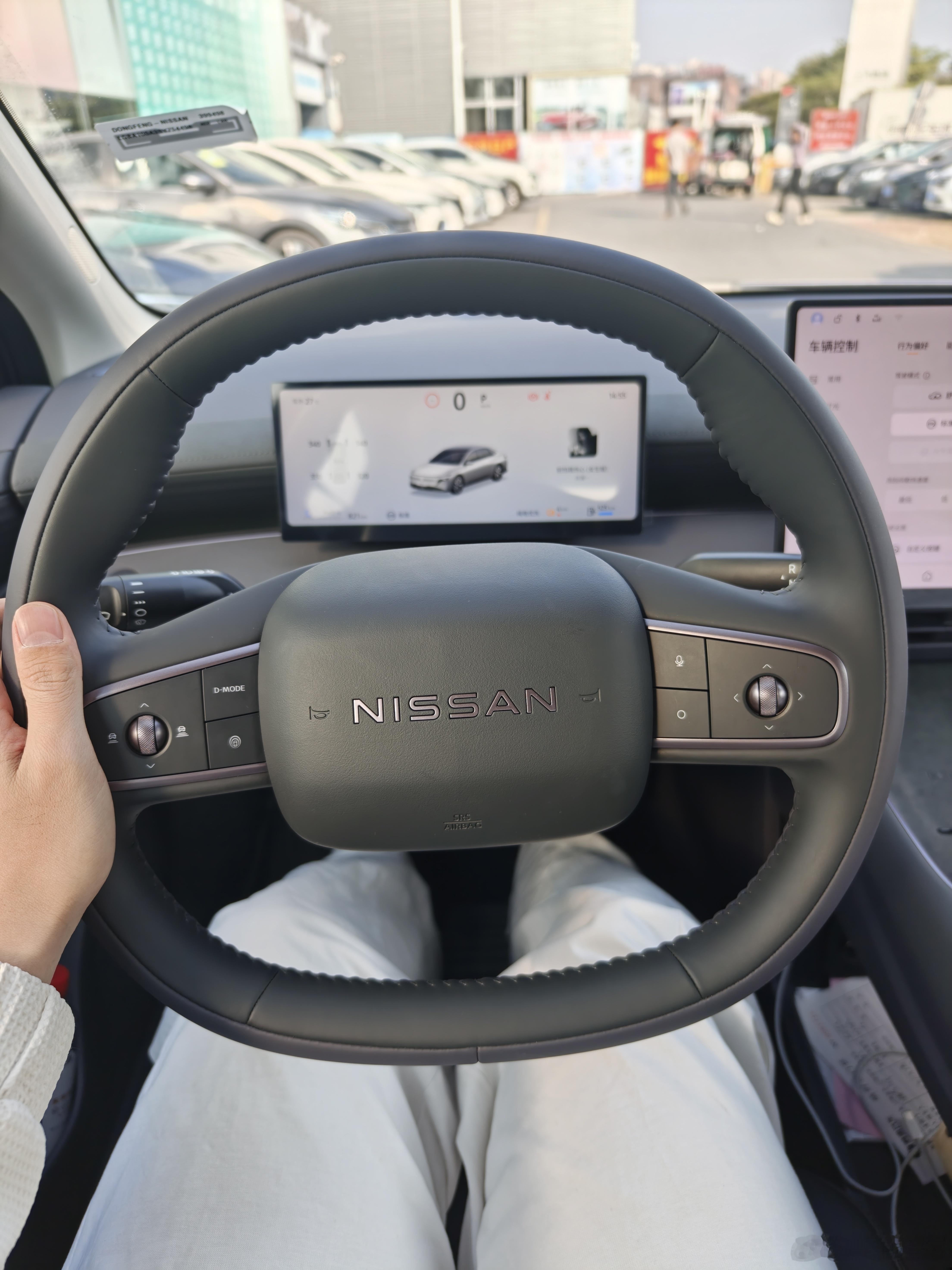 销售说n6卖得非常好，以我试驾后感受到的优点来说，它确实值得卖得好