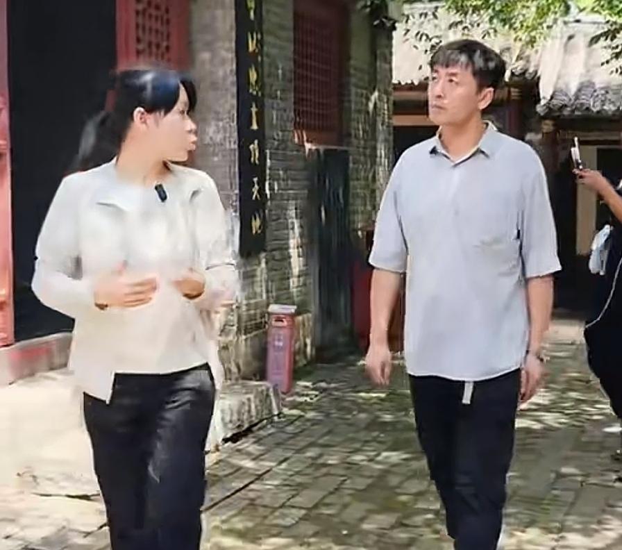 关掉打赏，这钱不是给我的，必须的！
     河南的陈杰，撞脸张老师，被网友的思