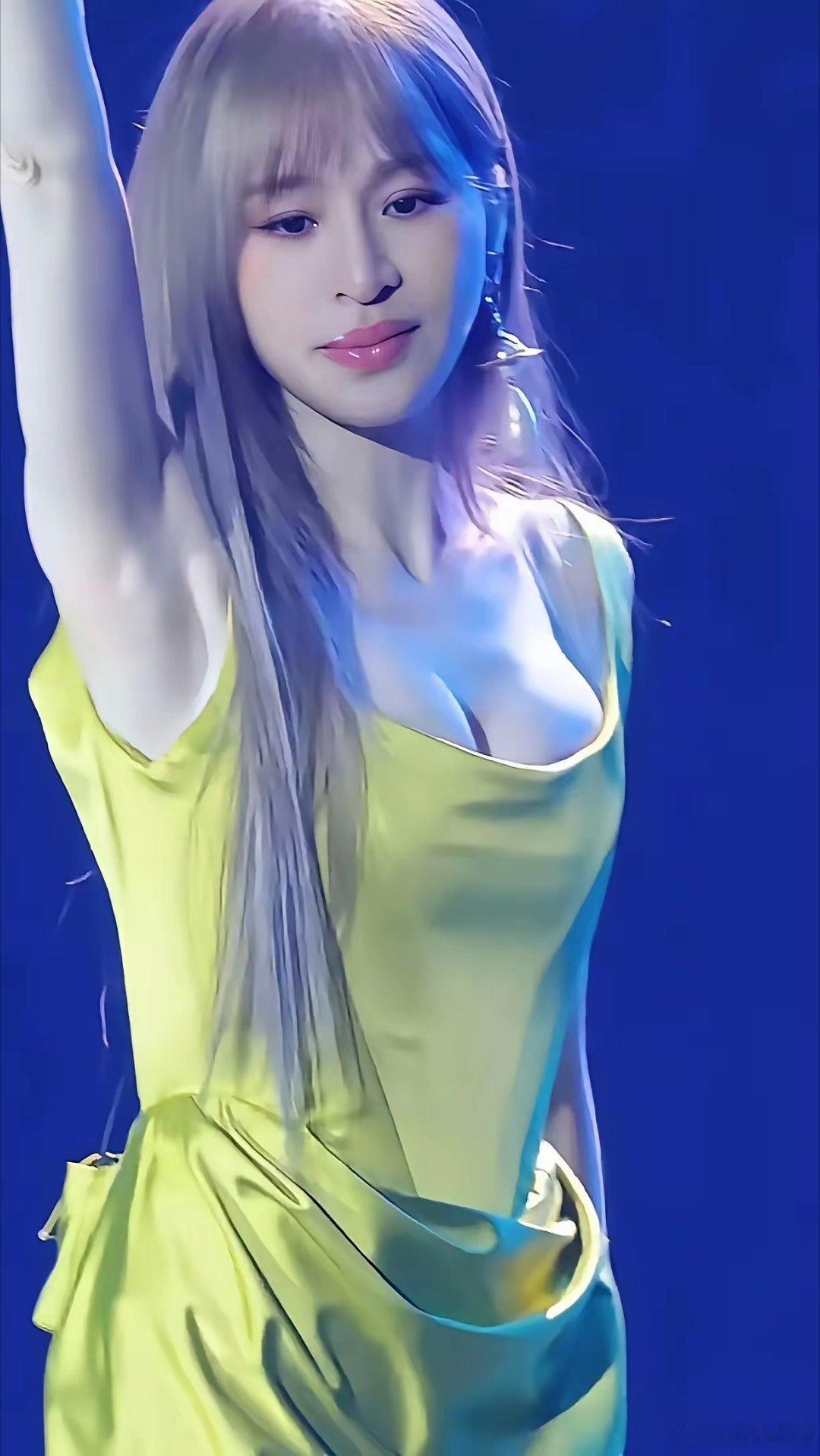 为什么只有王心凌演唱会的照片是高清的？ 