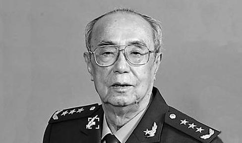 杨白冰将军家族世系简表。
 
1920年，一个波澜壮阔的时代，中国正处在风雨飘摇