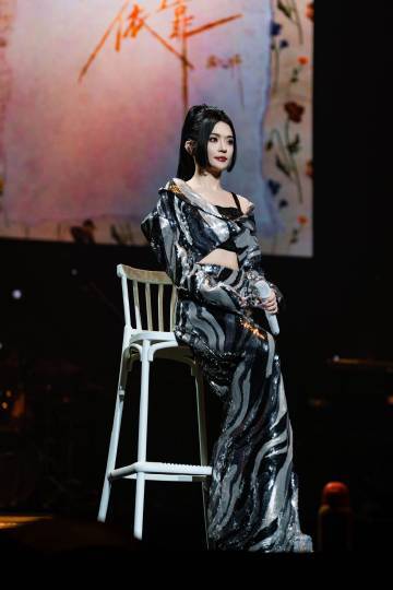 庄心妍初代爆款制造机好喜欢庄心妍的歌曲，真的是初代爆款制造机，而且能感受到了庄心