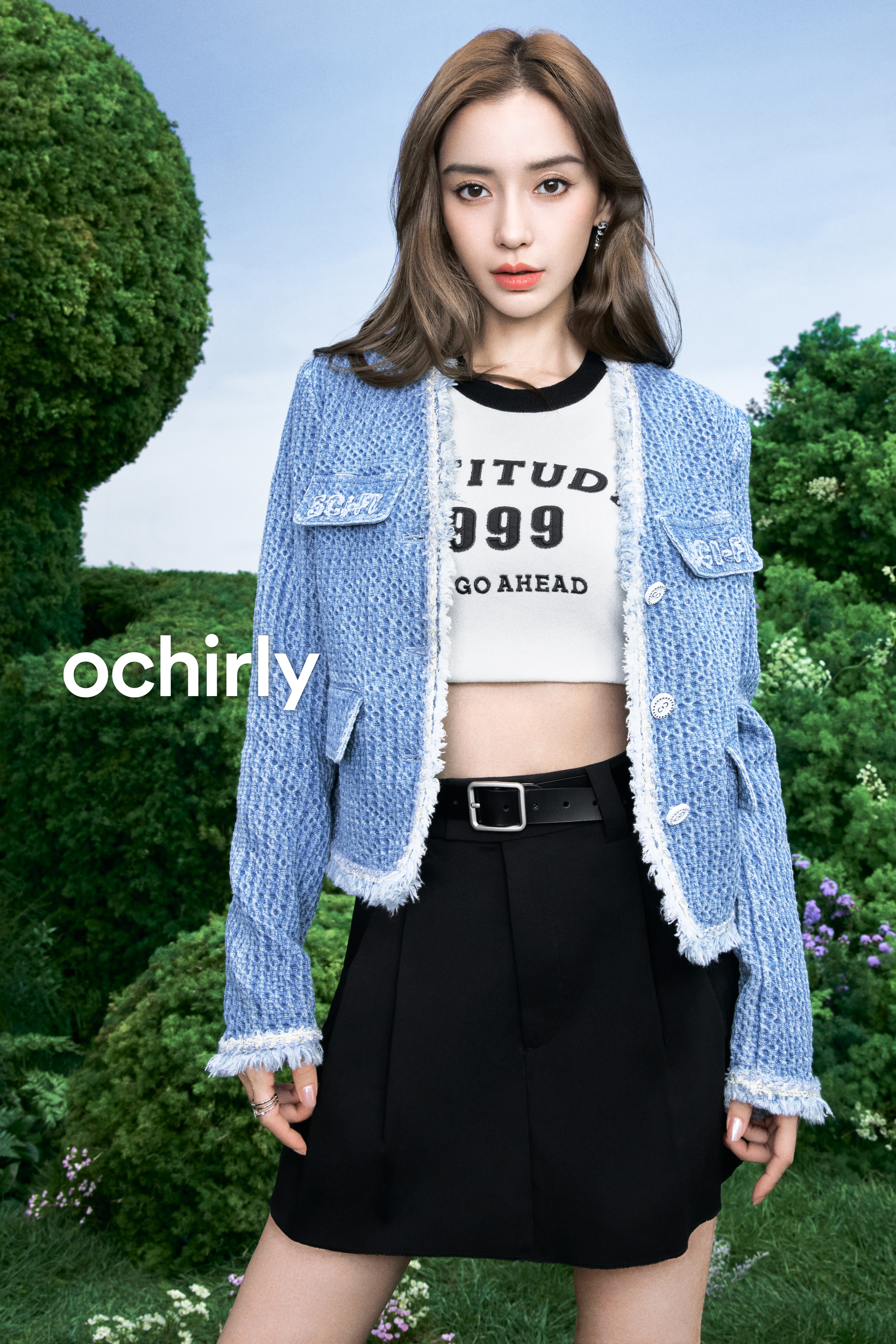 路人偶遇Angelababy接小海绵放学angelababy在复制粘贴的时代，你