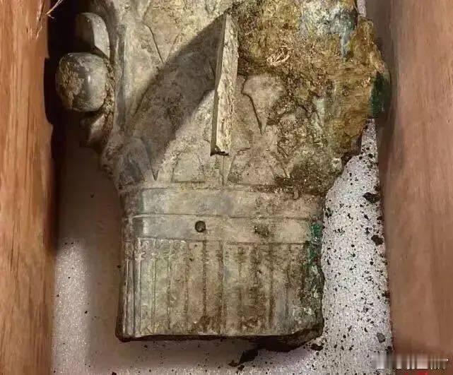 三星堆夏人：“祖颛顼而宗禹”

为什么三星堆会出现如此丰富而独特的龙形、水系和祖