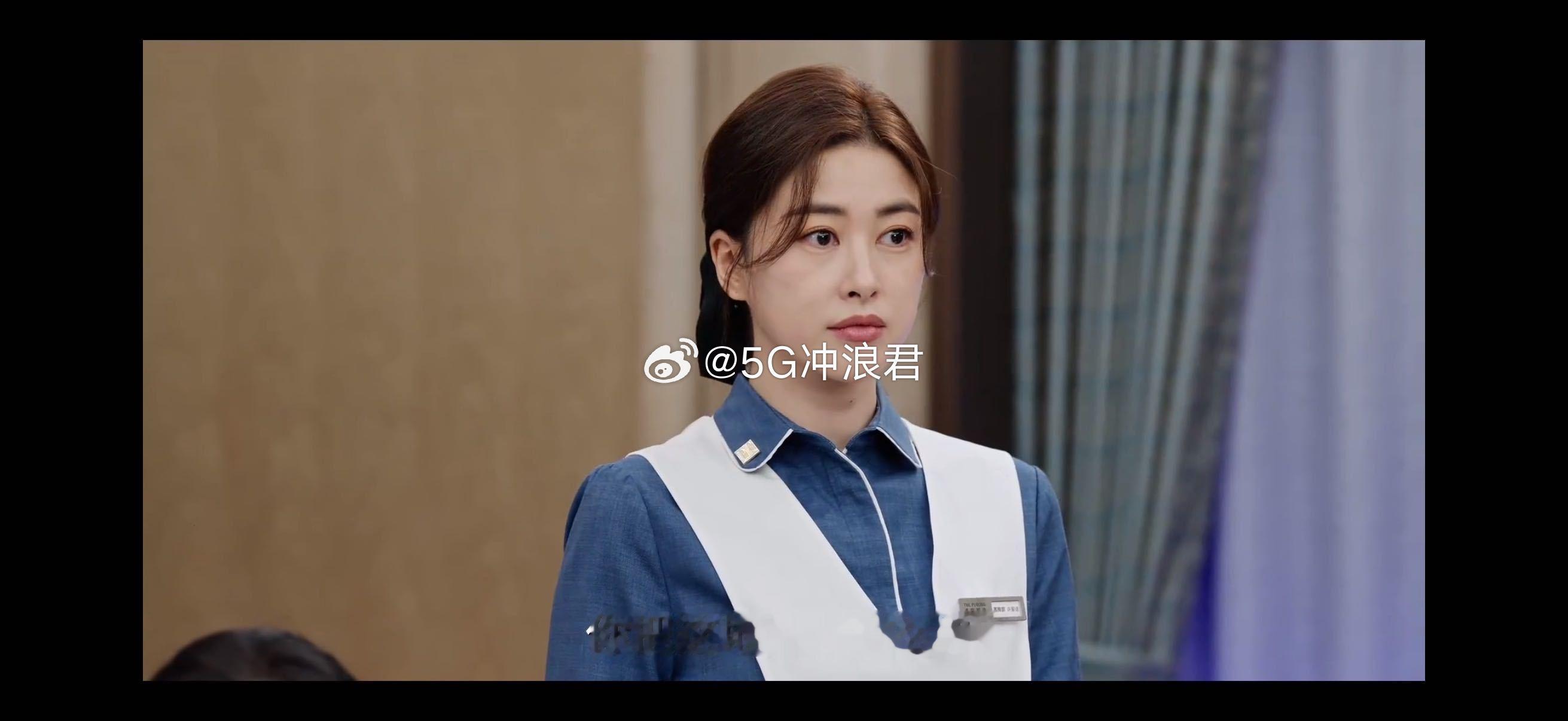 朱珠新剧把小三钉椅子上 许蜜语这一招真的太漂亮了，蹲下去的时候小三还以为她认怂了