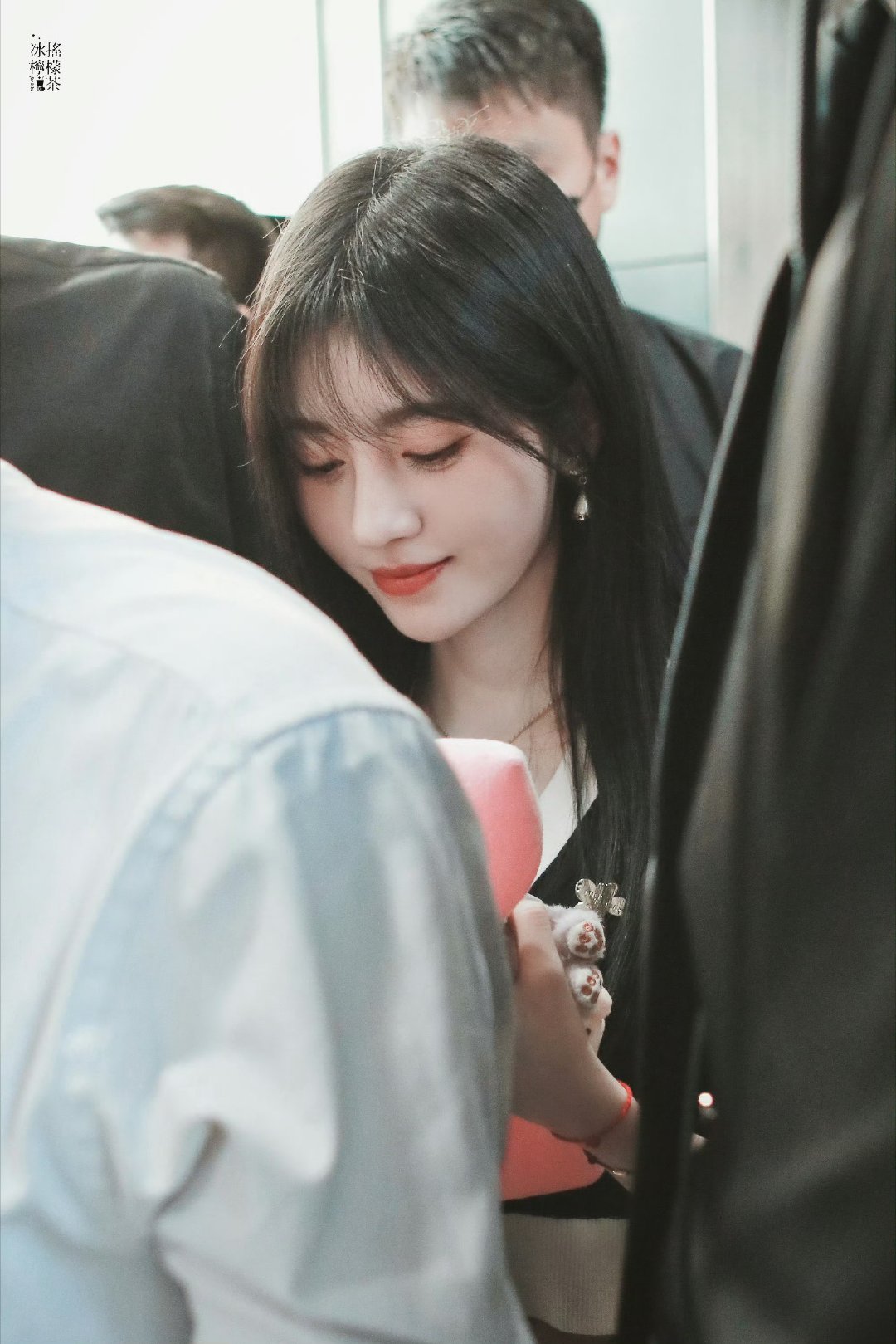 🍊鞠婧祎阿黛🍊鞠婧祎来战没有人可以形成风的形状，没有人可以定义你怎么发光