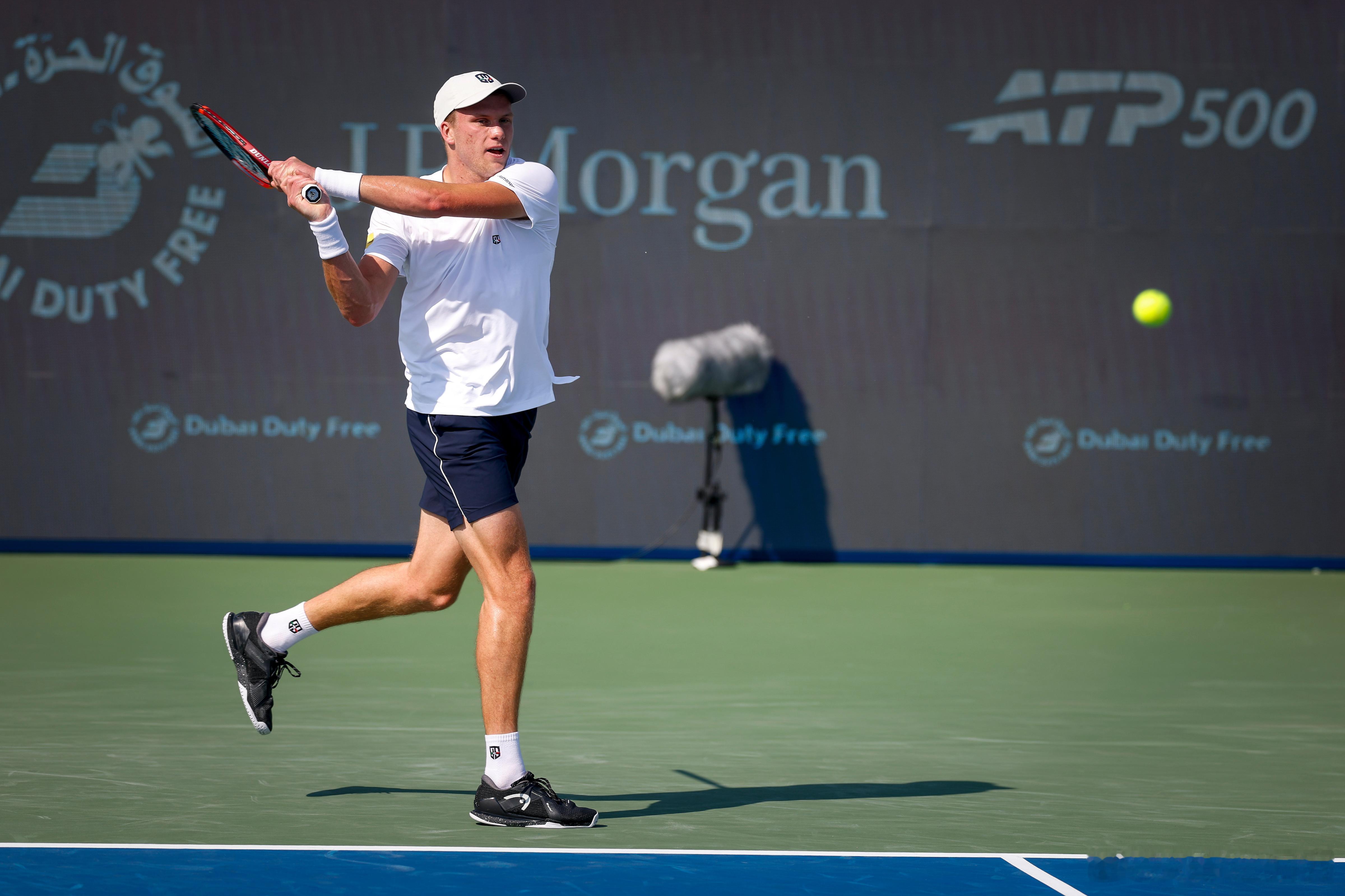 ATP500迪拜网球锦标赛第二轮结束，头号种子阿利亚西姆、两位前赛会冠军梅德维德