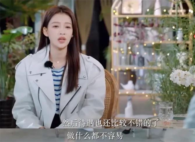 孙怡问潘斌龙是否期待新人奖，大潘幽默回应显格局

在2025年某电影节后台采访中