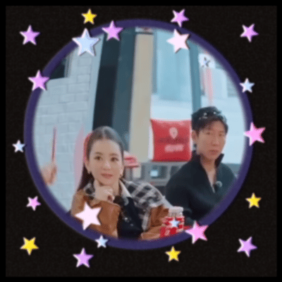 贺峻霖手搓手机支架五十公里桃花坞属实没想到动手本事这么厉害，好奇徒手折腾一番，居
