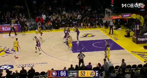 笑不活——詹姆斯5秒甩锅2秒再接锅，好尴尬！
11秒大空位他不投，持球又干不动艾