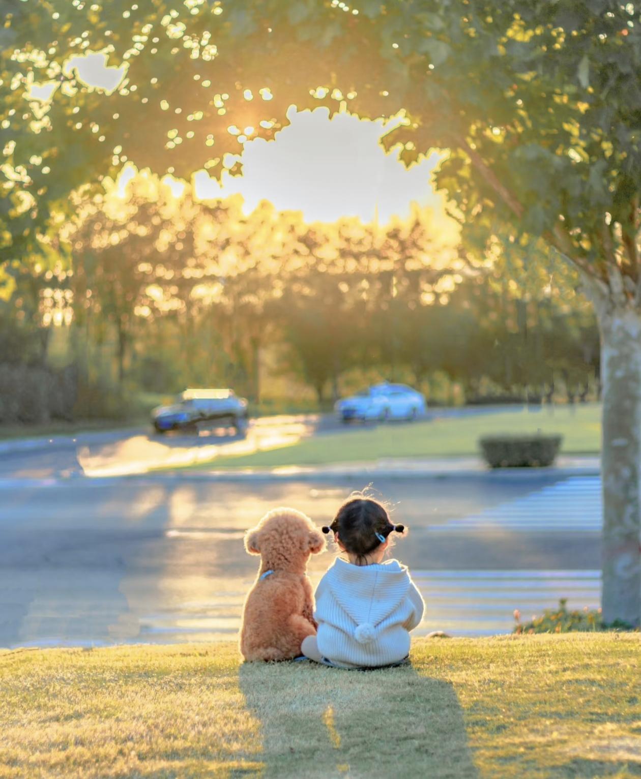 我女儿今年 11 岁，昨天我在床上抱她，突然闻到一股味道。我趴她咯吱窝仔细一闻，