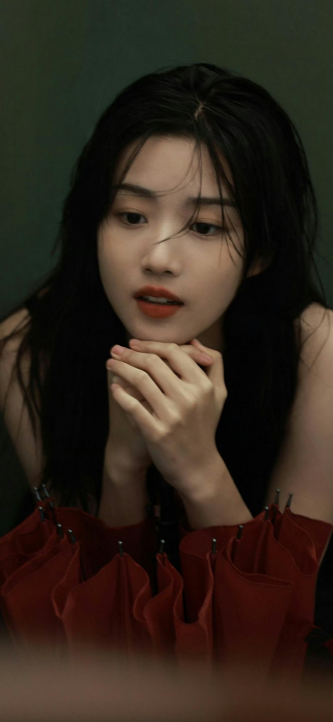 卢昱晓。 每日分享，宝藏女孩
