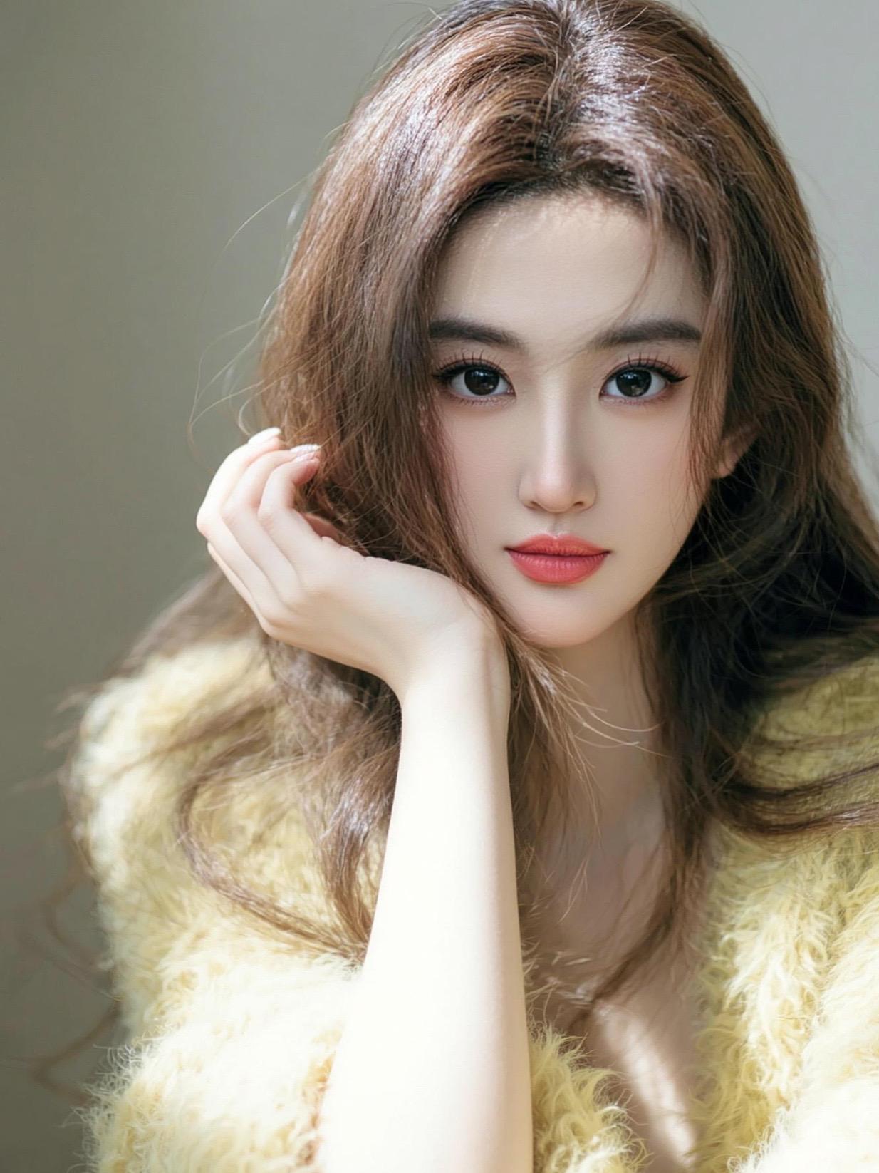 抖音ai创作 我的魅力不止一面可仙可萌可御姐 日常 每天赚一点零花钱 好物推荐?