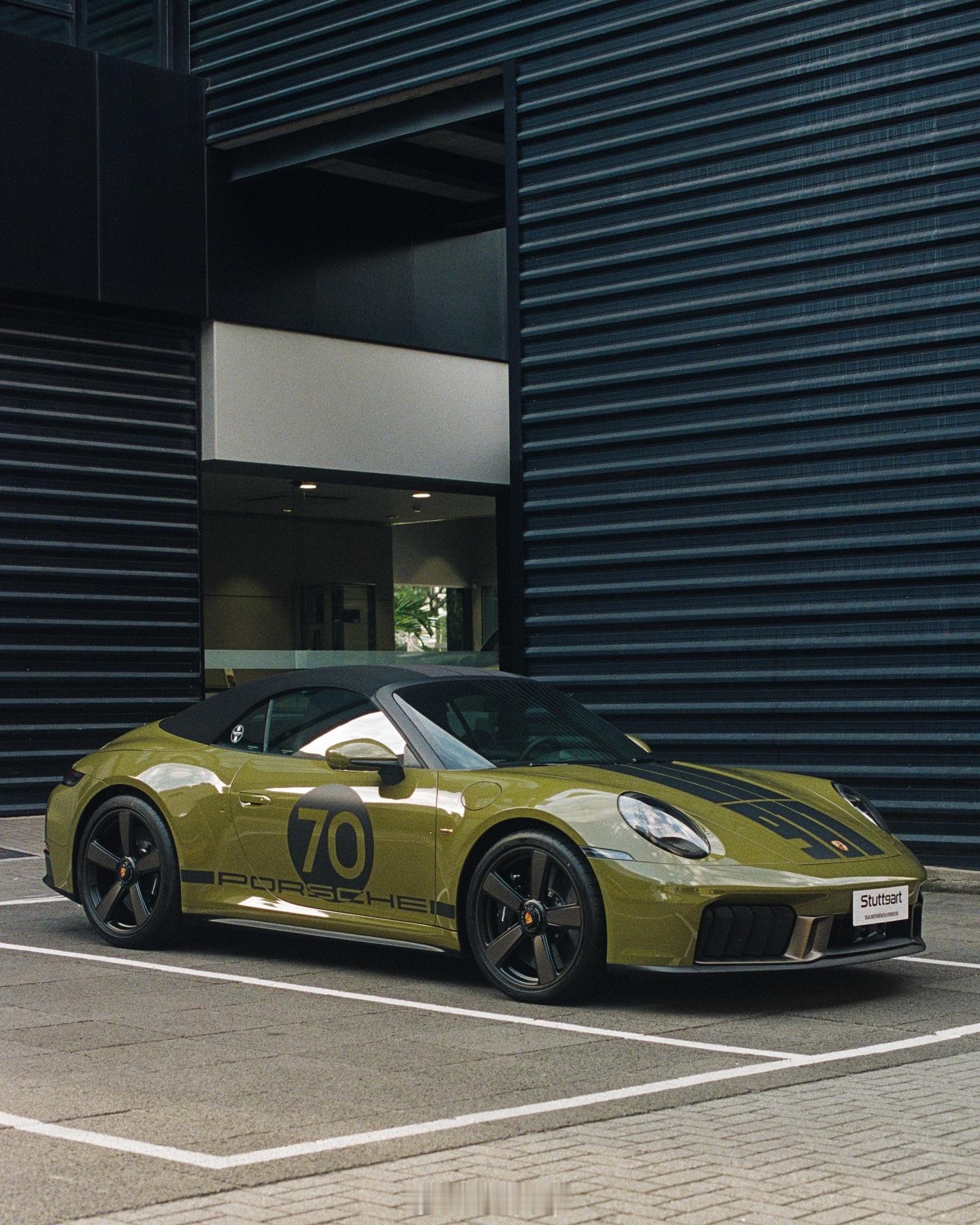 保时捷911 Spirit 70 橄榄绿 