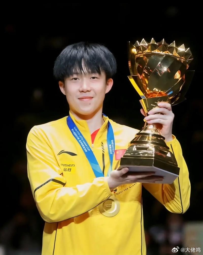 许昕说一直有人希望王楚钦输有黑粉不一定是坏事，可以更好锻炼心理素质，还有抗压能力