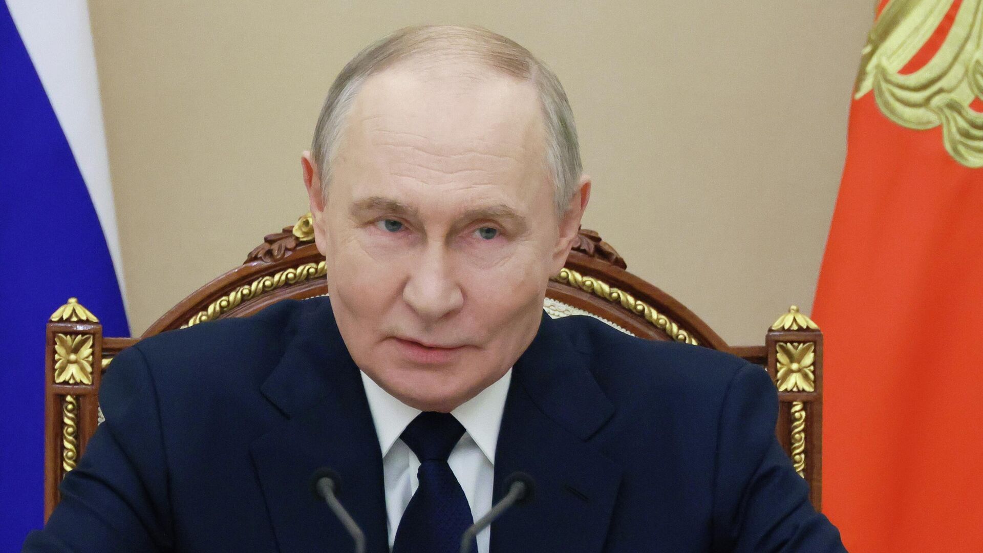 据参考消息网报道，七国集团外长会议近日在巴黎举行，美国国务卿鲁比奥缺席首日会议。