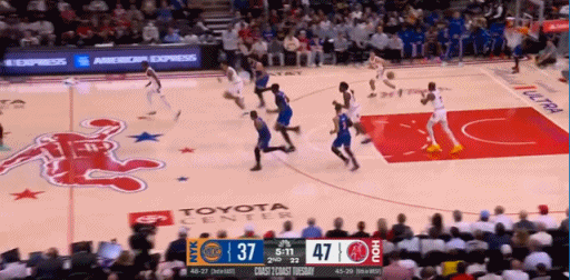 谢天谢地谢泼德！小子终于打出来了！
在今天NBA常规赛火箭对阵尼克斯的第二节比赛