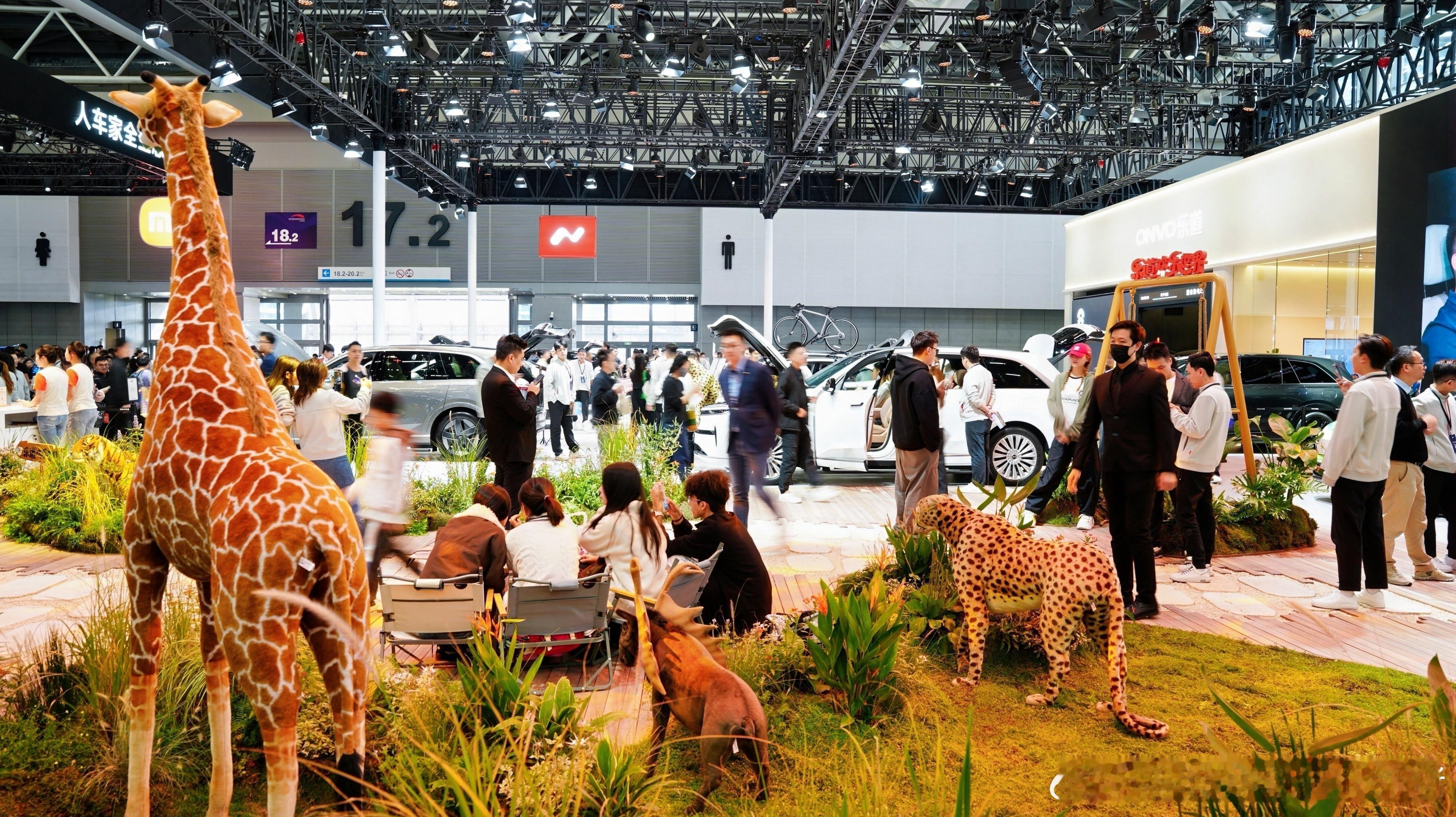 把动物园搬进车展里，乐道在广州车展也是玩出来新花样