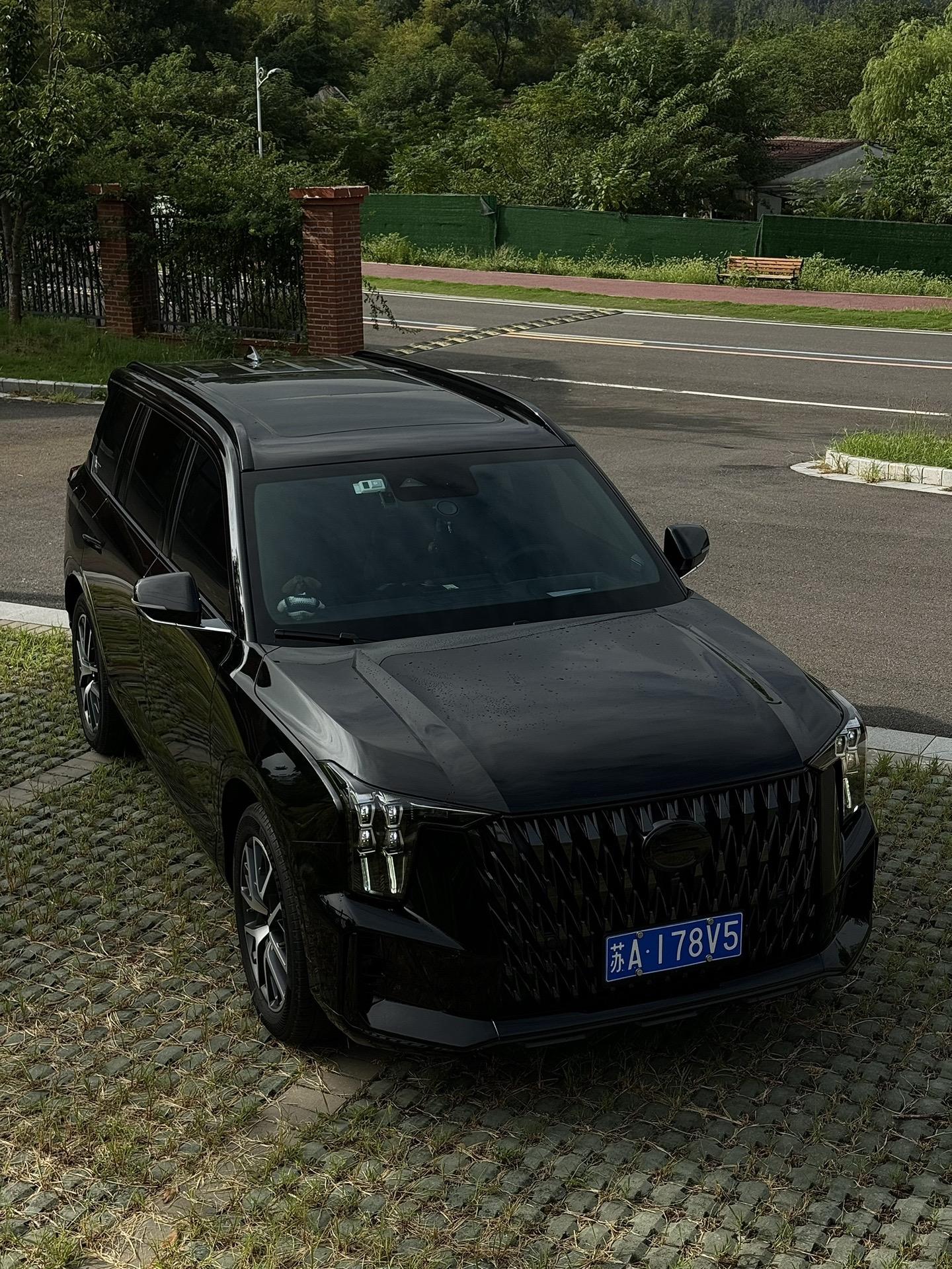 既然什么车都有缺点，那不如选一个最帅的